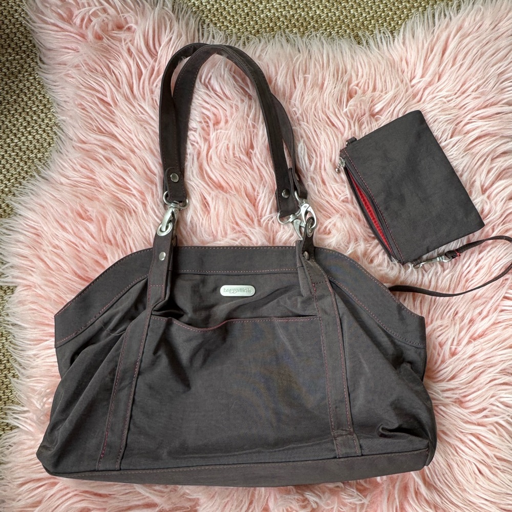 Baggallini chocolate brown weatherproof bag